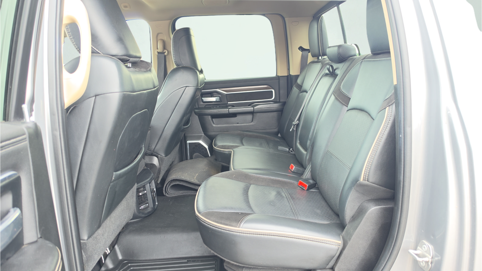 Used 2022 RAM 2500 Laramie AWD/4WD image 19