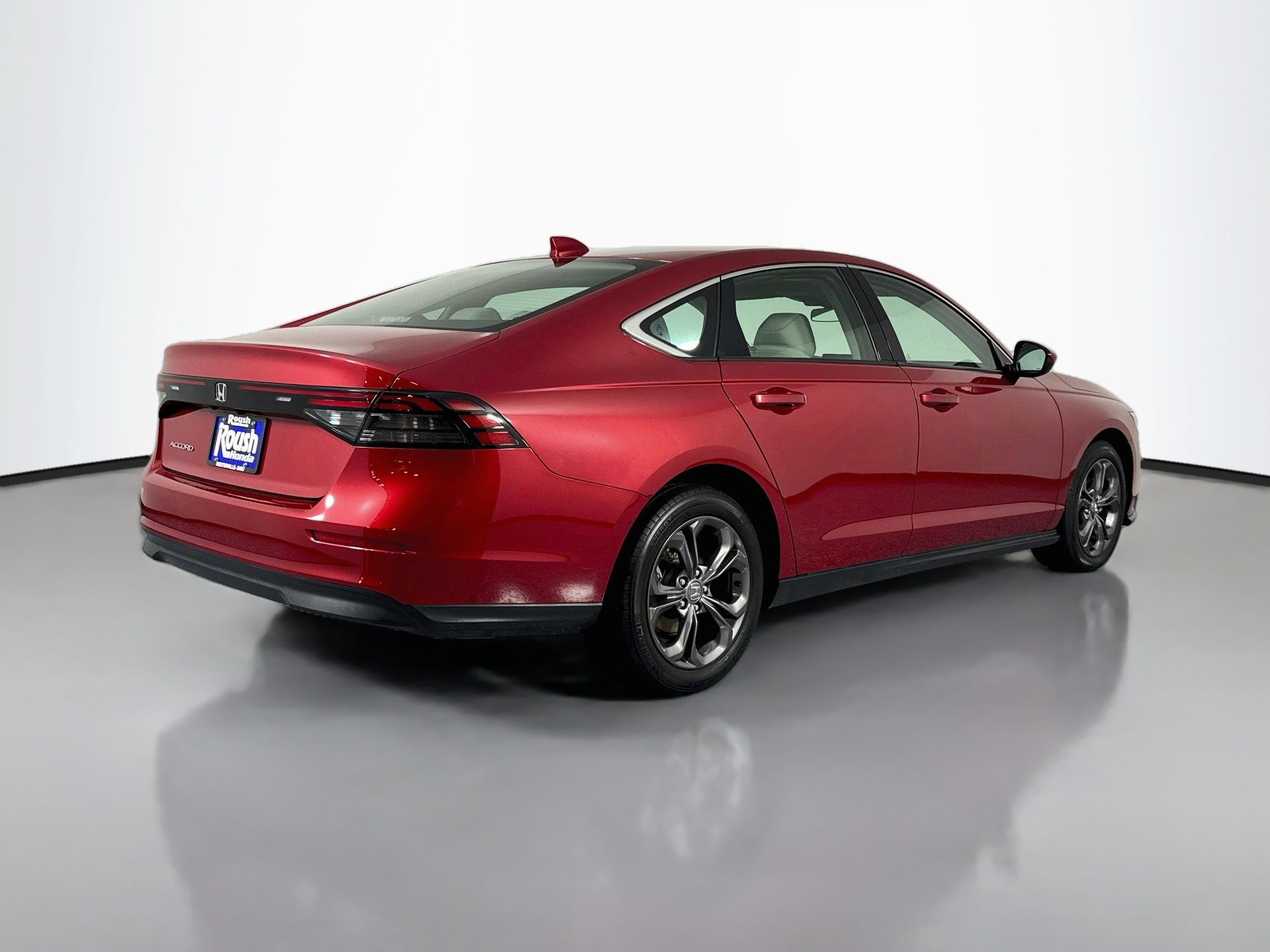 Certified 2024 Honda Accord EX image 5