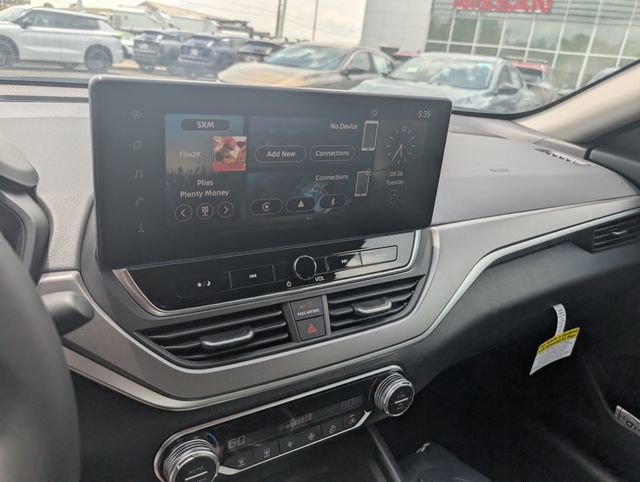 New 2026 Nissan Altima 2.5 SR w/ SR Midnight Edition Package FWD image 20