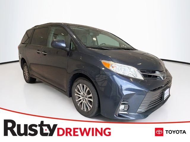 Used 2018 Toyota Sienna XLE FWD image 1
