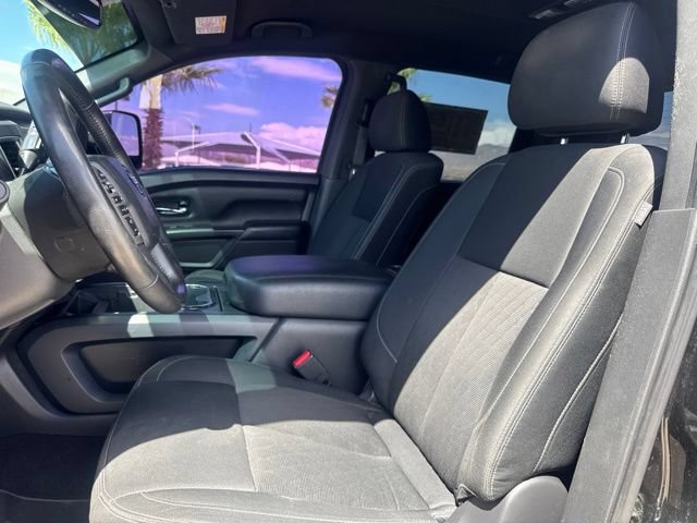 Used 2018 Nissan Titan XD AWD/4WD image 20
