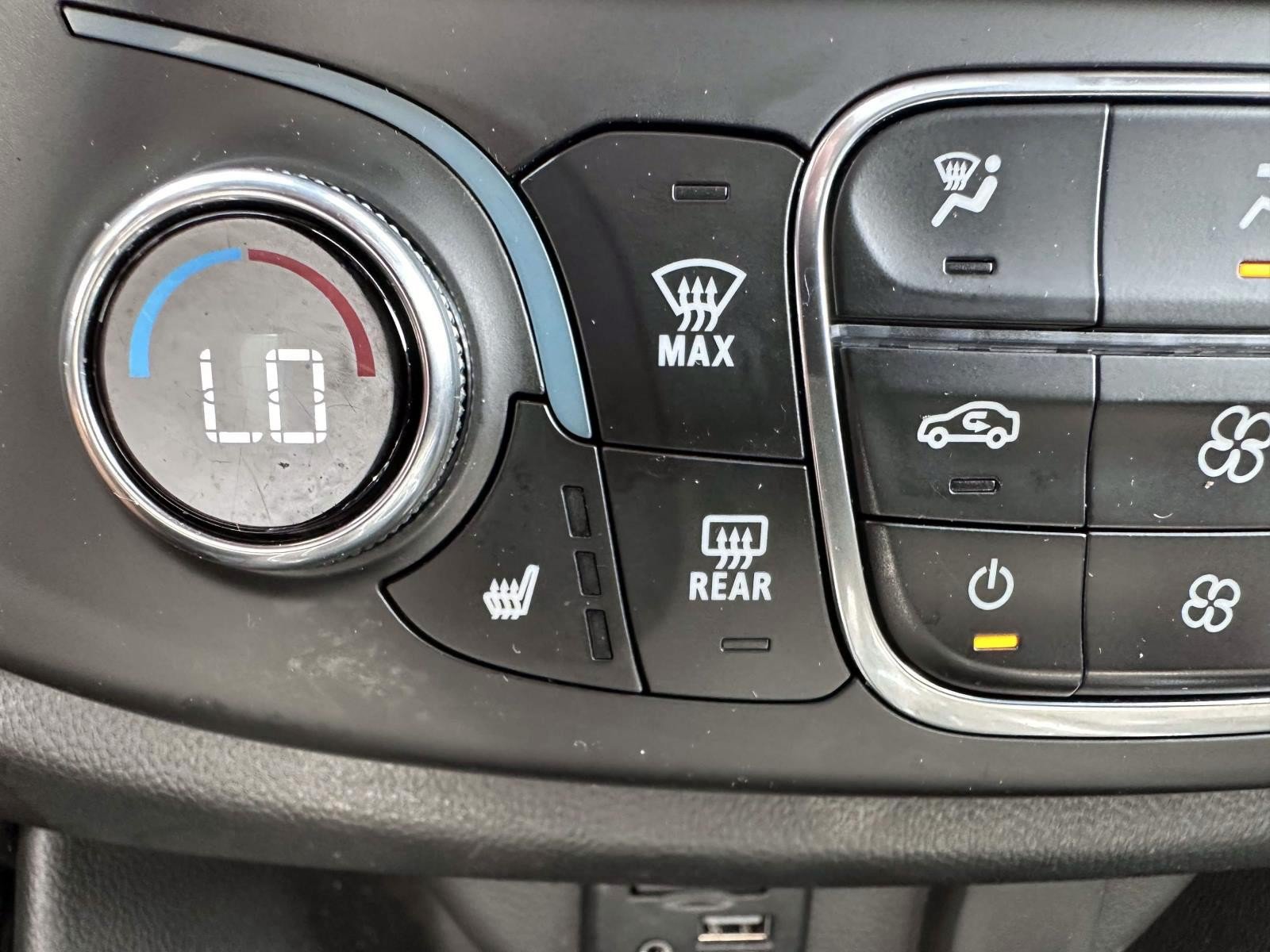 Used 2023 Chevrolet Traverse RS AWD/4WD image 24