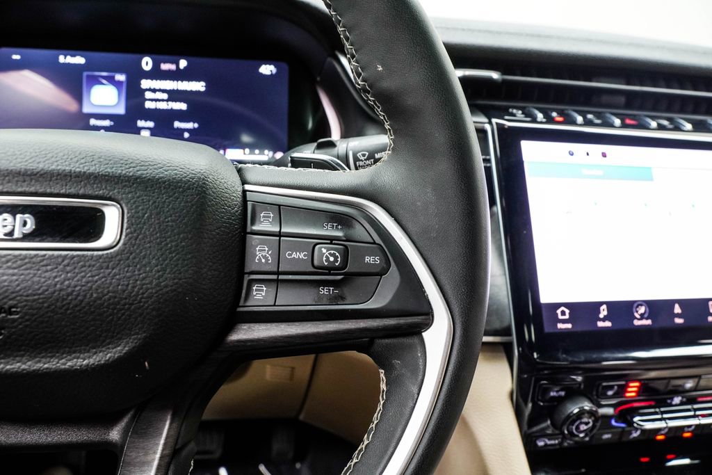 Used 2023 Jeep Grand Cherokee L Limited image 37