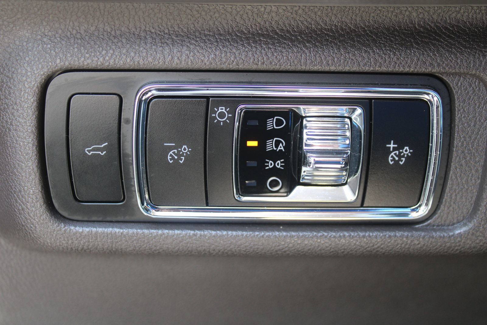 Used 2023 Lincoln Corsair FWD w/ Equipment Group 101A image 26