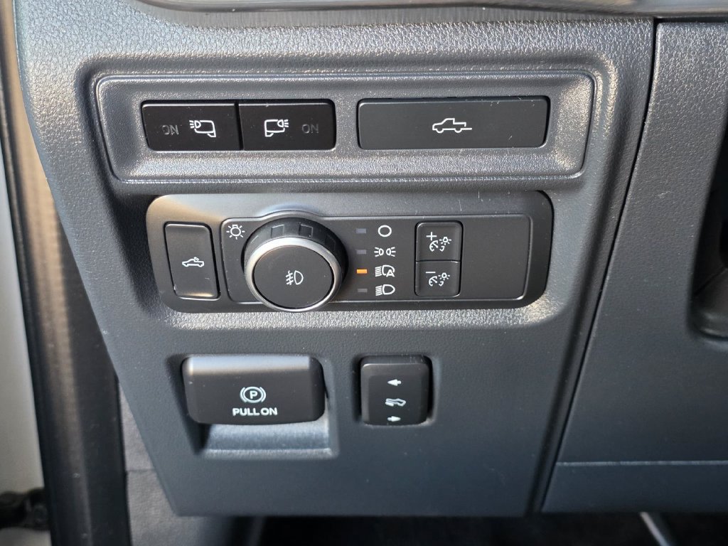 Used 2022 Ford F150 Lariat w/ Max Trailer Tow Package AWD/4WD image 21