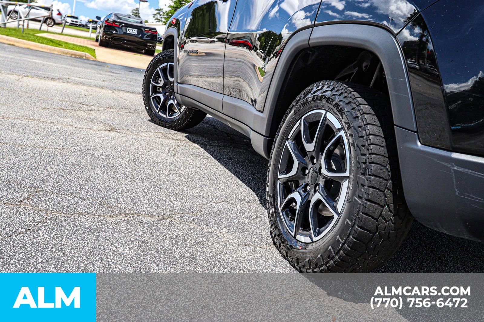 Used 2024 Jeep Compass Trailhawk image 14