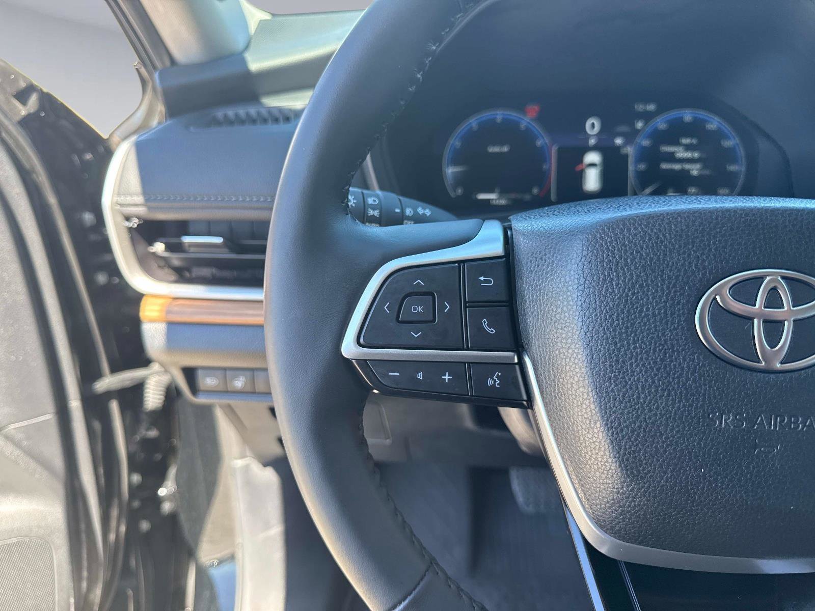 Used 2024 Toyota Grand Highlander Limited image 35