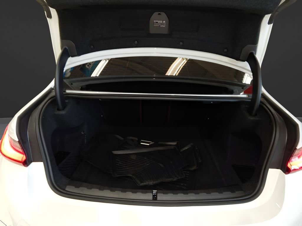 Used 2025 BMW 330i xDrive Sedan w/ M Sport Package image 6