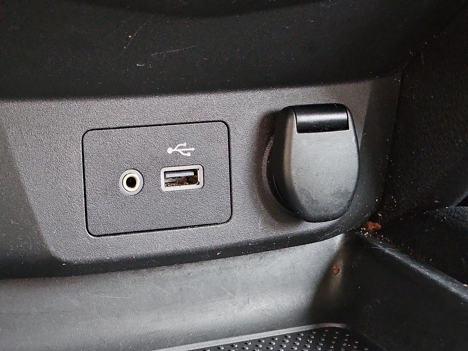 Certified 2022 Nissan Rogue Sport S image 21