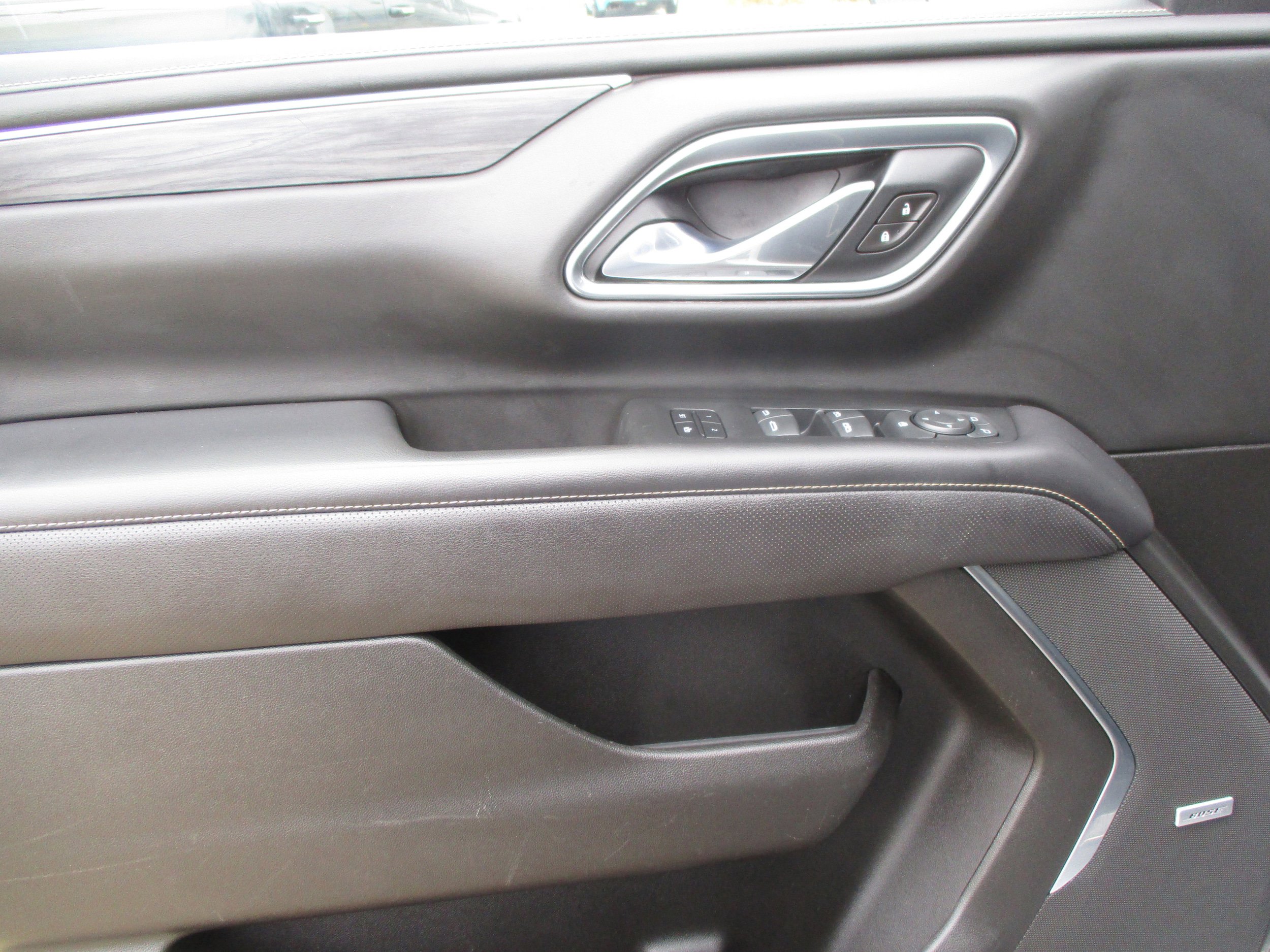 Used 2021 GMC Yukon SLT image 30