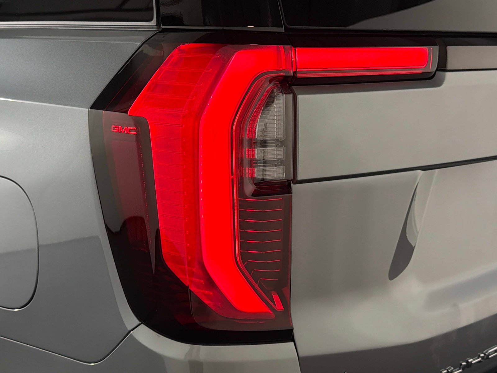 Used 2026 GMC Yukon AT4 Ultimate AWD/4WD image 14