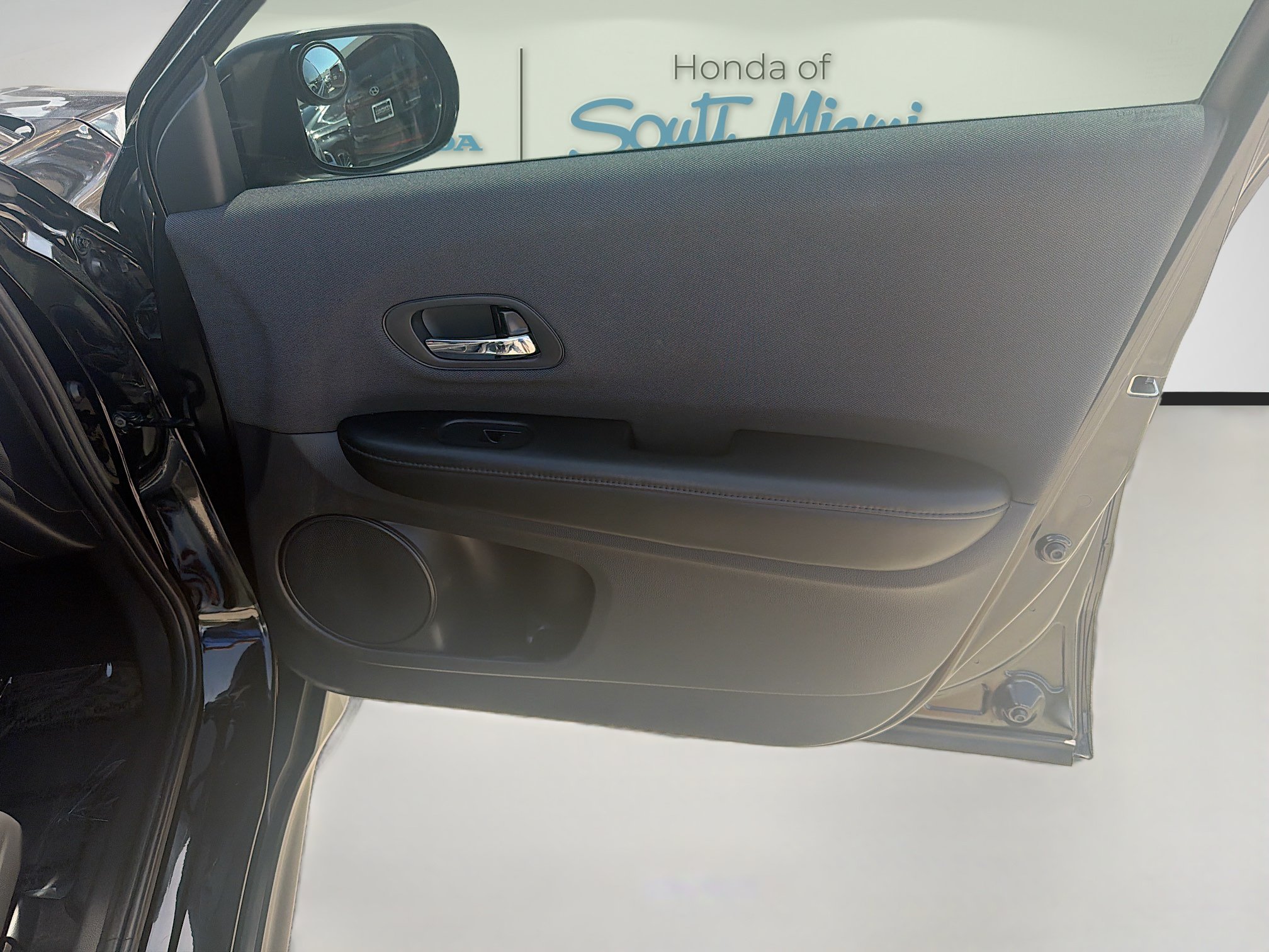 Certified 2022 Honda HR-V LX image 32
