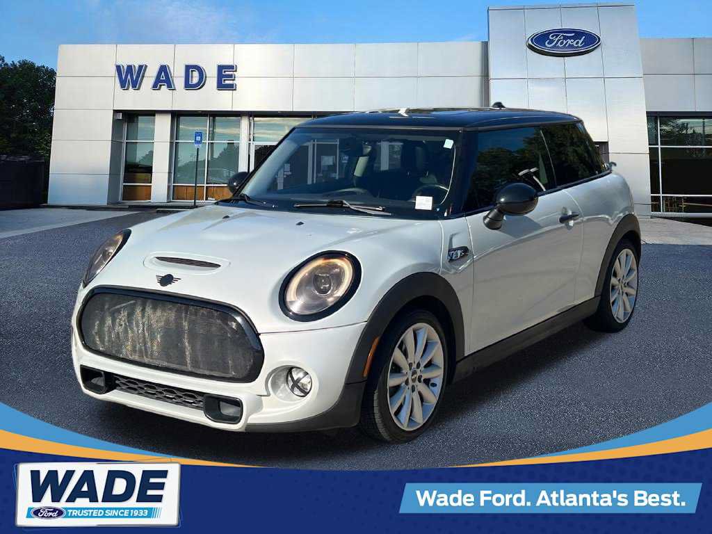 Used 2017 MINI Cooper S FWD image 1