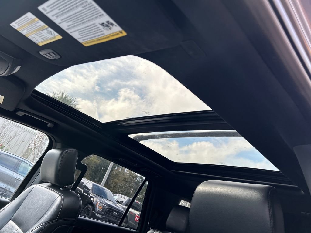 Used 2020 Ford Expedition XLT w/ Equipment Group 202A image 17