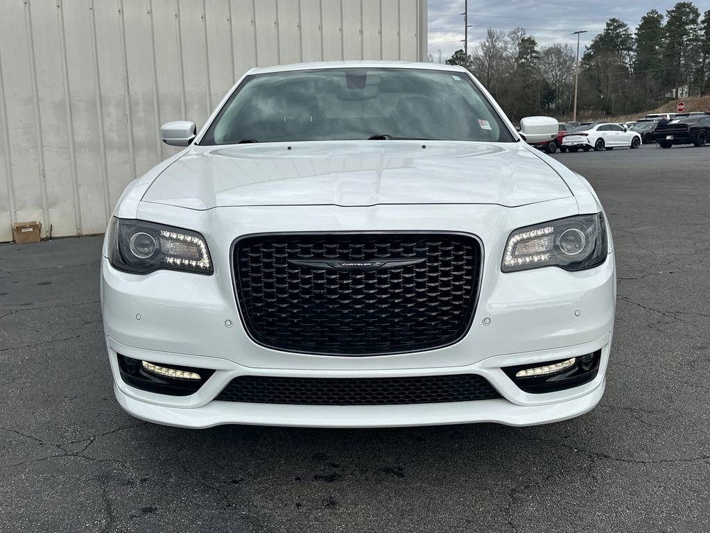 Used 2023 Chrysler 300 Touring L w/ Popular Equipment Group image 3