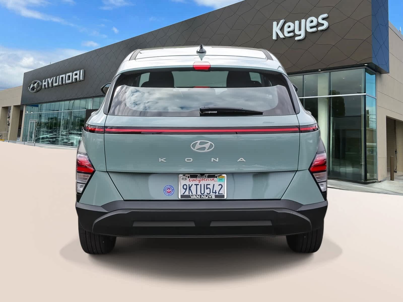 Certified 2024 Hyundai Kona SE FWD image 6