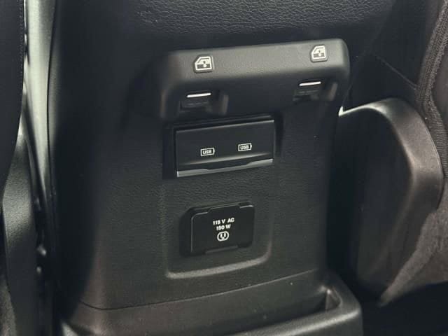 Used 2021 Jeep Wrangler Unlimited Sahara AWD/4WD image 16