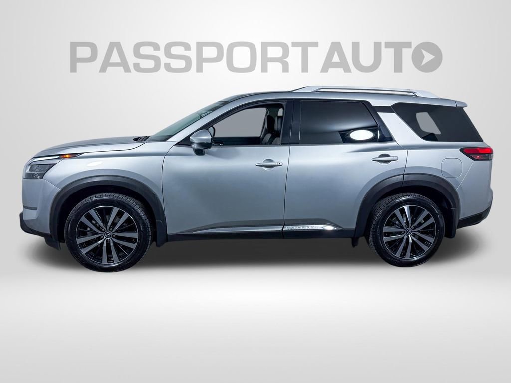 Certified 2024 Nissan Pathfinder Platinum w/ Cargo Package AWD/4WD image 10