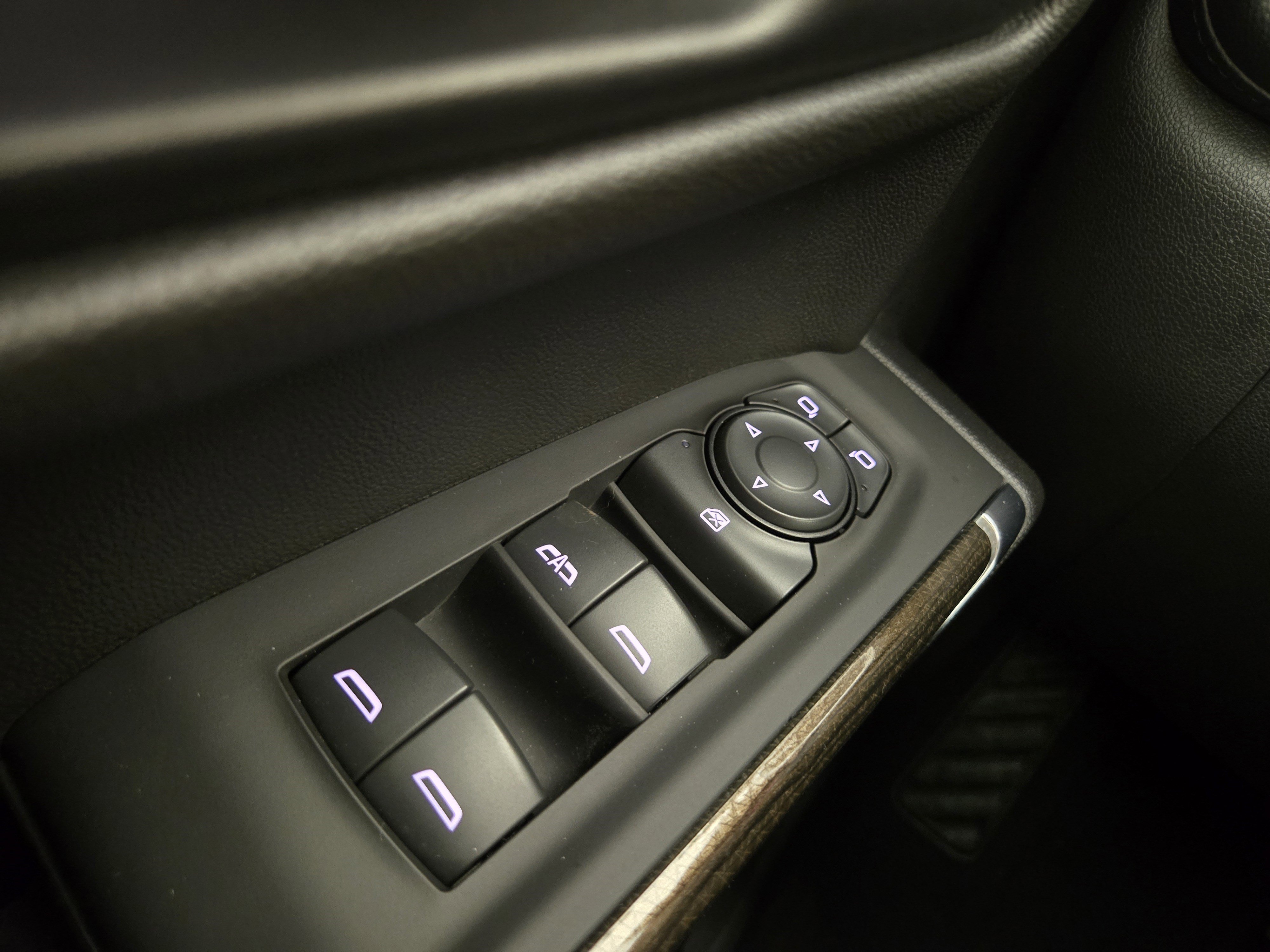 Used 2022 Chevrolet Silverado 1500 LT Trail Boss w/ Convenience Package II image 31