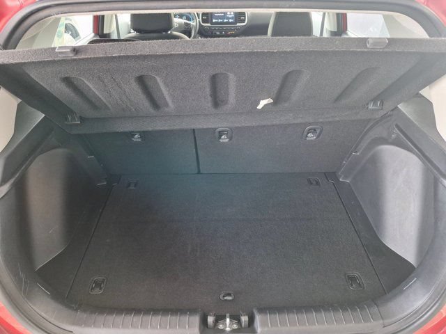 Used 2025 Hyundai Venue SEL FWD image 29