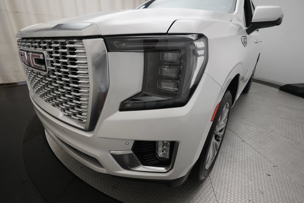 Used 2021 GMC Yukon Denali w/ Denali Premium Package AWD/4WD image 24