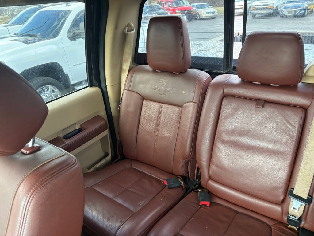 Used 2013 Ford F250 King Ranch w/ King Ranch w/Chrome Pkg AWD/4WD image 23