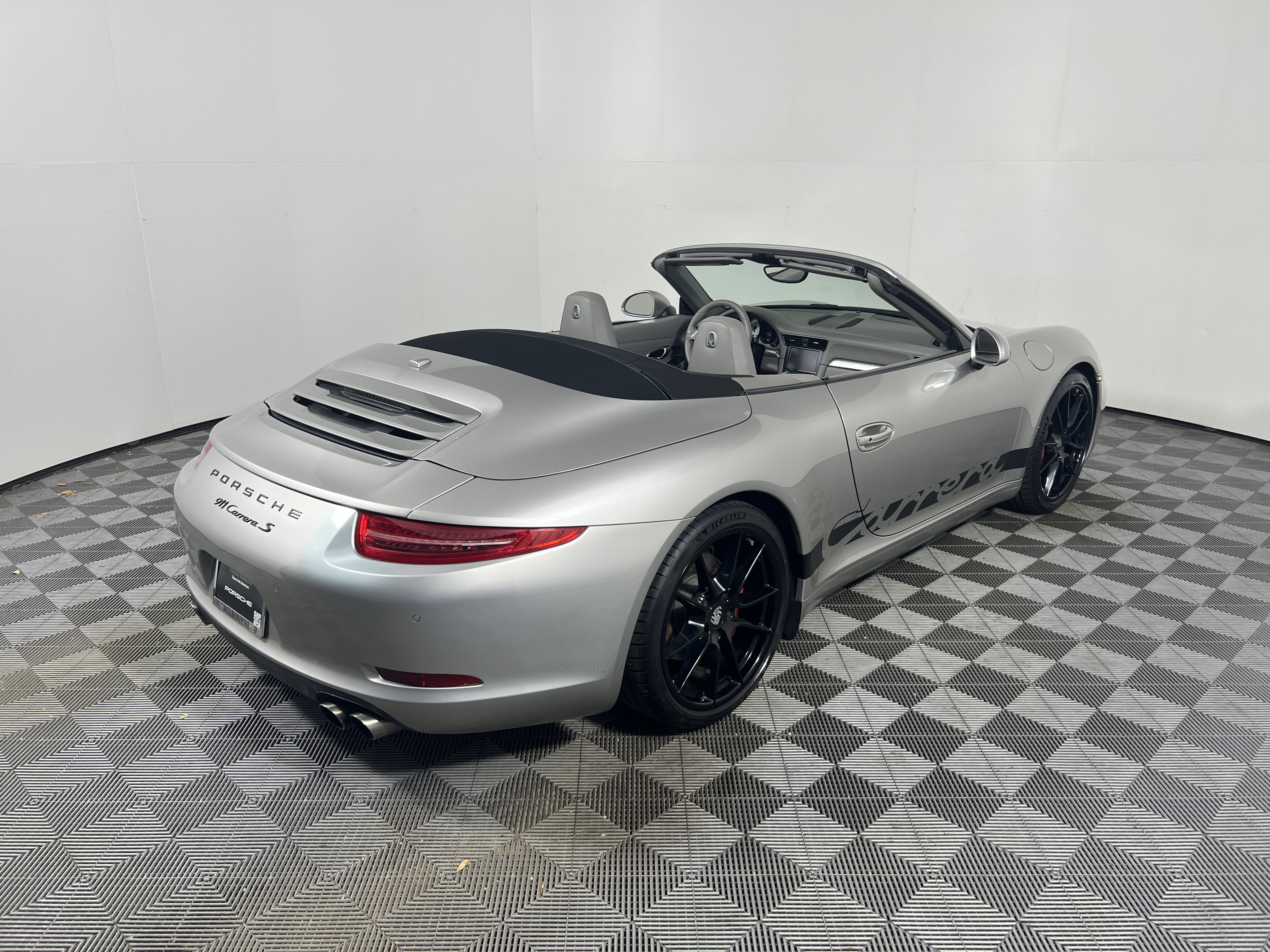 Used 2013 Porsche 911 Carrera S RWD image 7