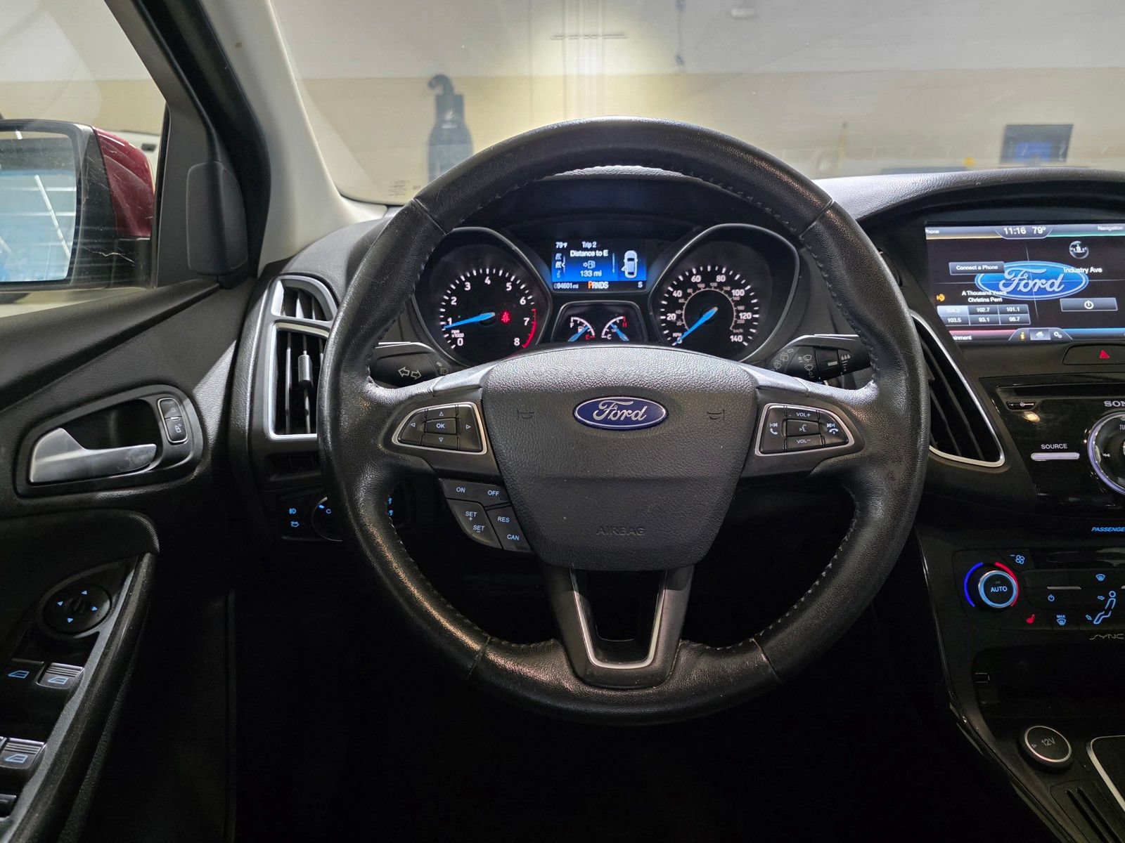 Used 2015 Ford Focus Titanium FWD image 18