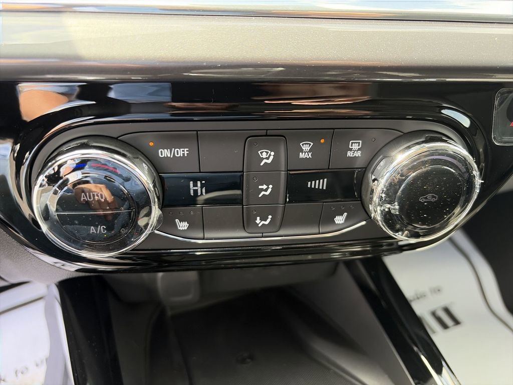 New 2026 Chevrolet Trax ACTIV w/ Sunroof Package image 24