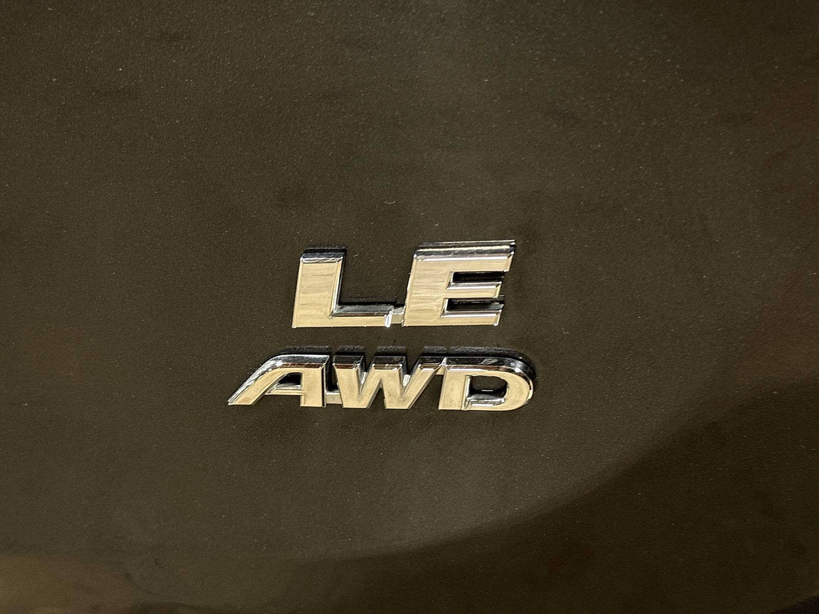 Used 2015 Toyota RAV4 LE AWD/4WD image 25