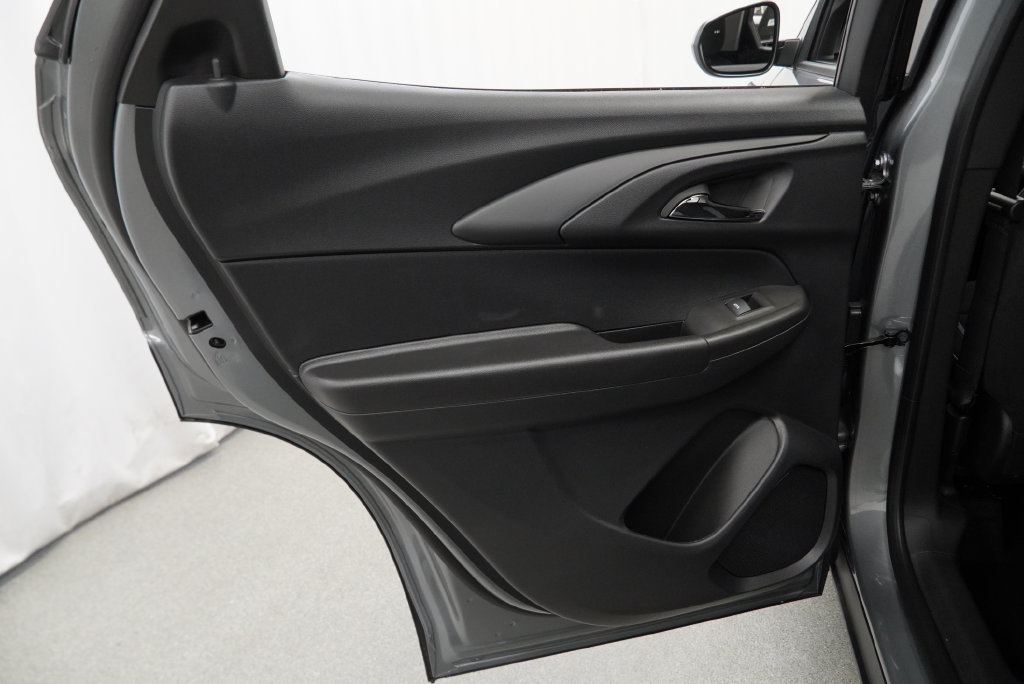 New 2026 Chevrolet TrailBlazer LT w/ Convenience Package FWD image 32