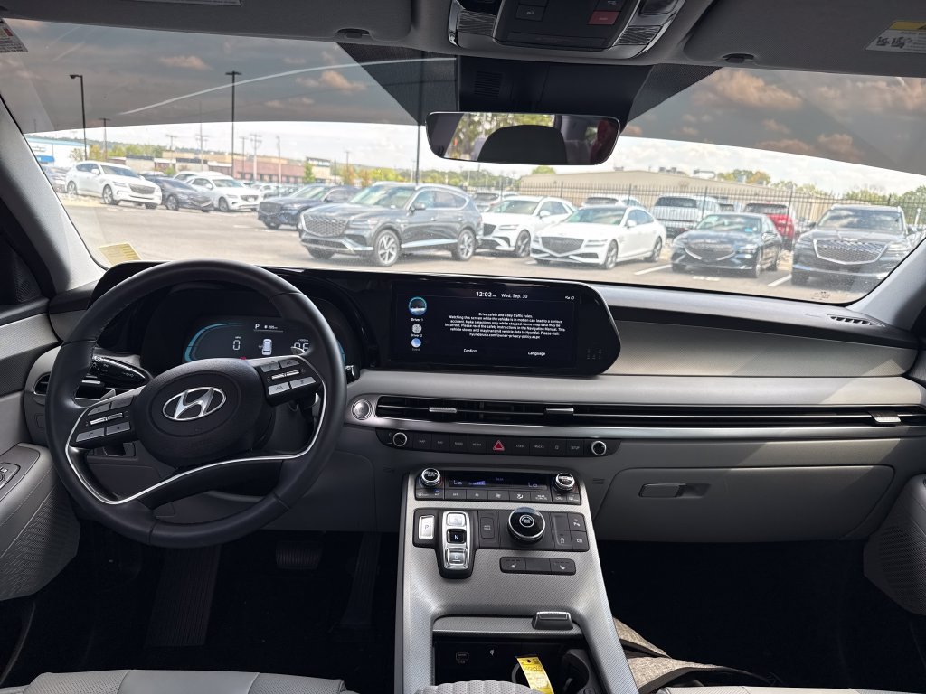 Used 2025 Hyundai Palisade SEL FWD image 24