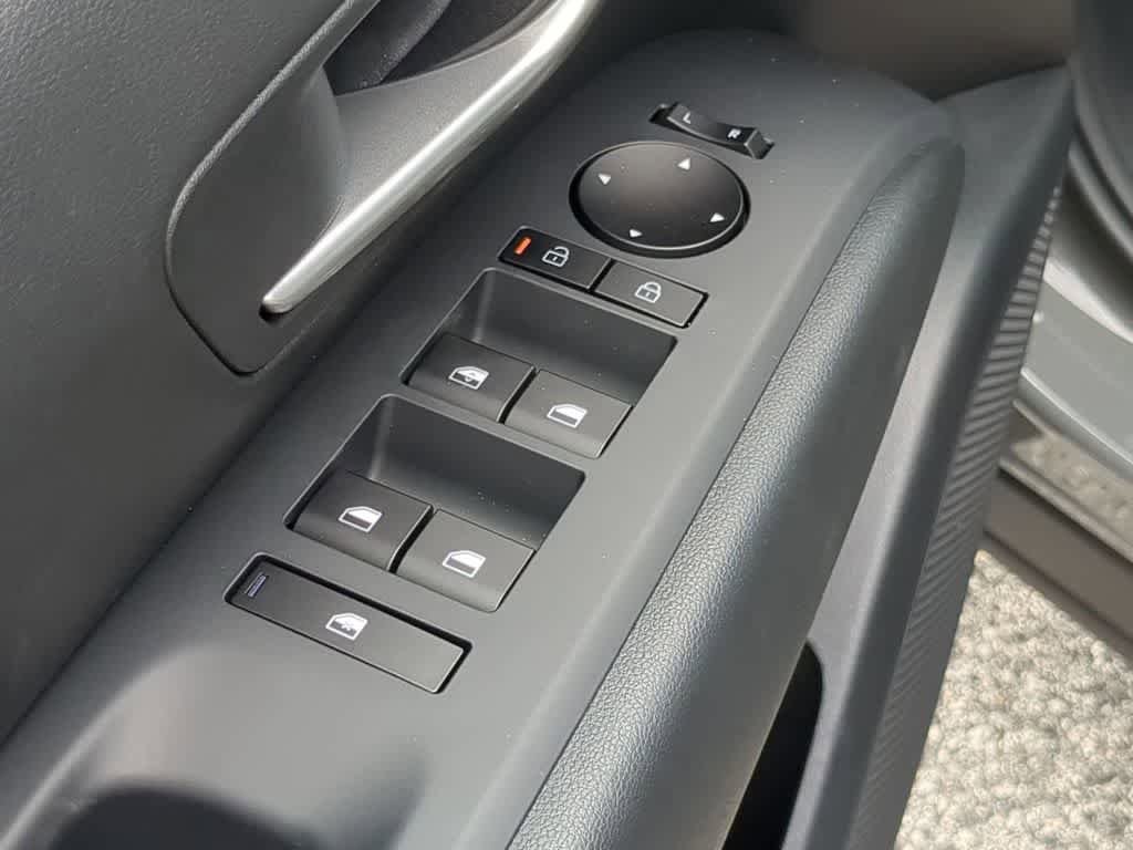 New 2026 Hyundai Santa Cruz SE FWD image 18