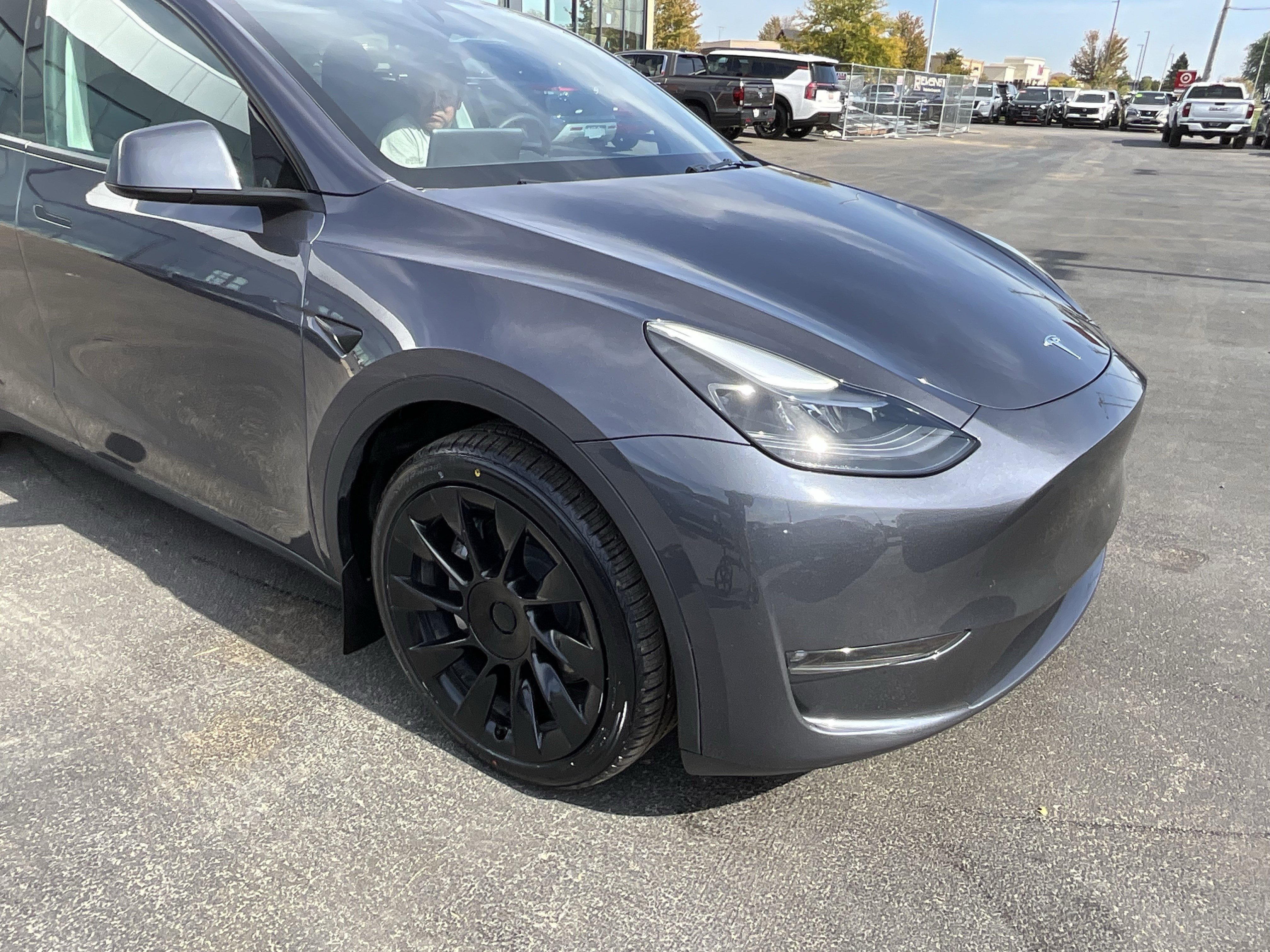 Used 2023 Tesla Model Y Long Range image 6