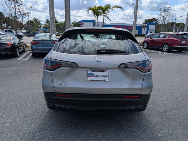Used 2024 Honda HR-V LX image 11