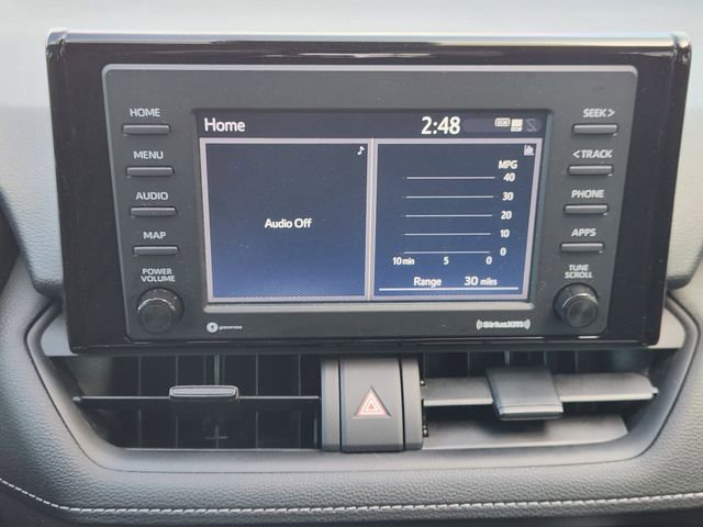 Used 2022 Toyota RAV4 LE image 12