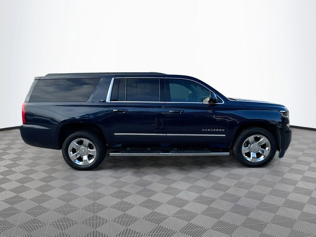 Used 2017 Chevrolet Suburban LT w/ LT Signature Package image 6