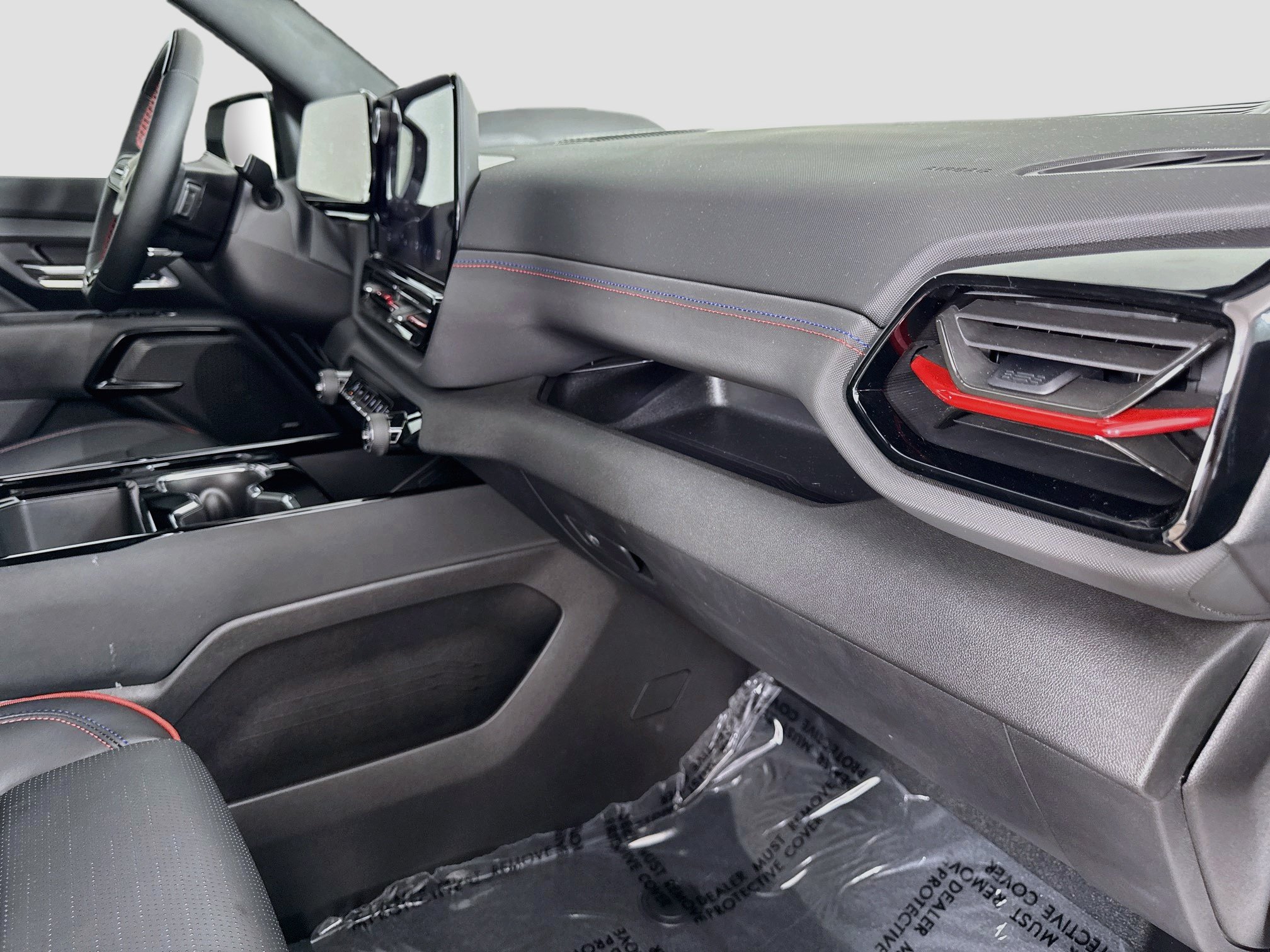 Used 2025 Chevrolet Silverado EV RST AWD/4WD image 32