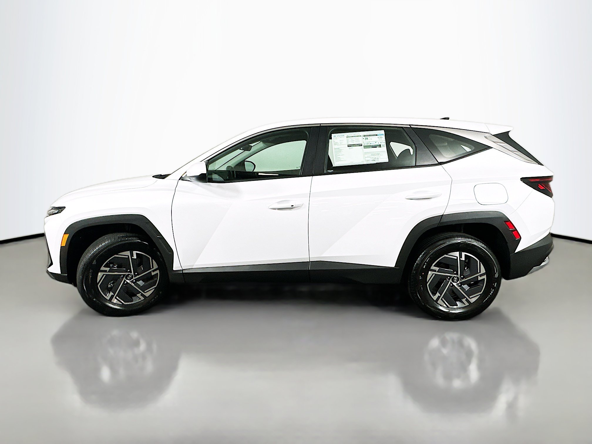 New 2026 Hyundai Tucson Blue SE AWD/4WD image 4