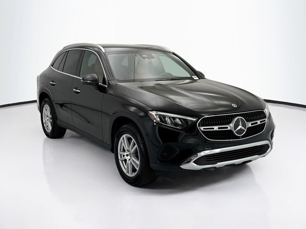 Certified 2026 Mercedes-Benz GLC 300 image 3