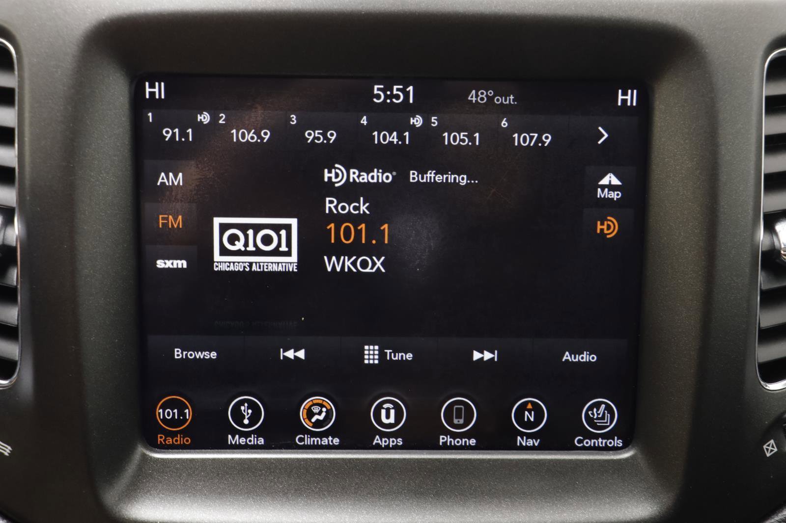 Used 2019 Jeep Compass Trailhawk w/ Cold Weather Group image 9