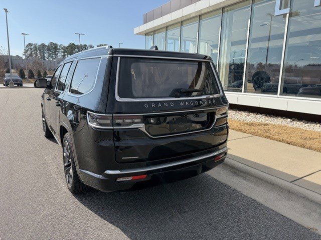 Used 2022 Jeep Grand Wagoneer Series III w/ Rear Seat Video Group 1 image 9