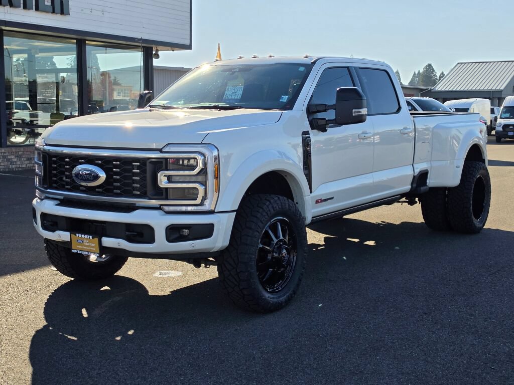 Certified 2025 Ford F450 Platinum w/ FX4 Off-Road Package AWD/4WD image 2