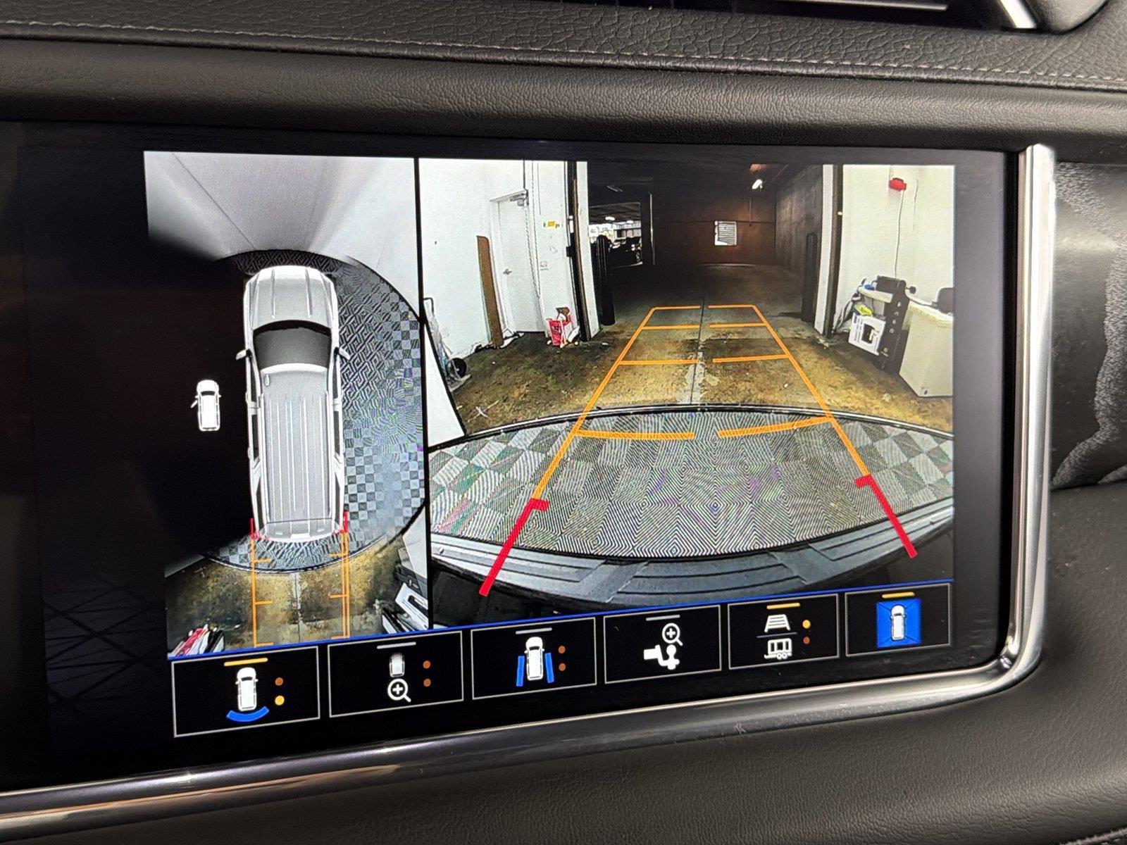 Certified 2023 GMC Yukon Denali AWD/4WD image 32