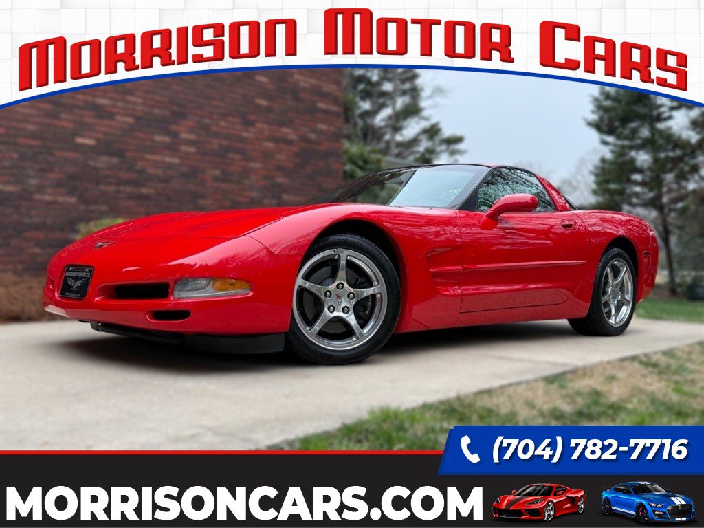 Used 2004 Chevrolet Corvette Coupe w/ Roof Package image 1