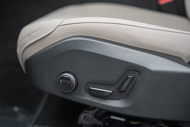 New 2026 Volvo XC60 B5 Plus w/ Protection Package Premier image 34