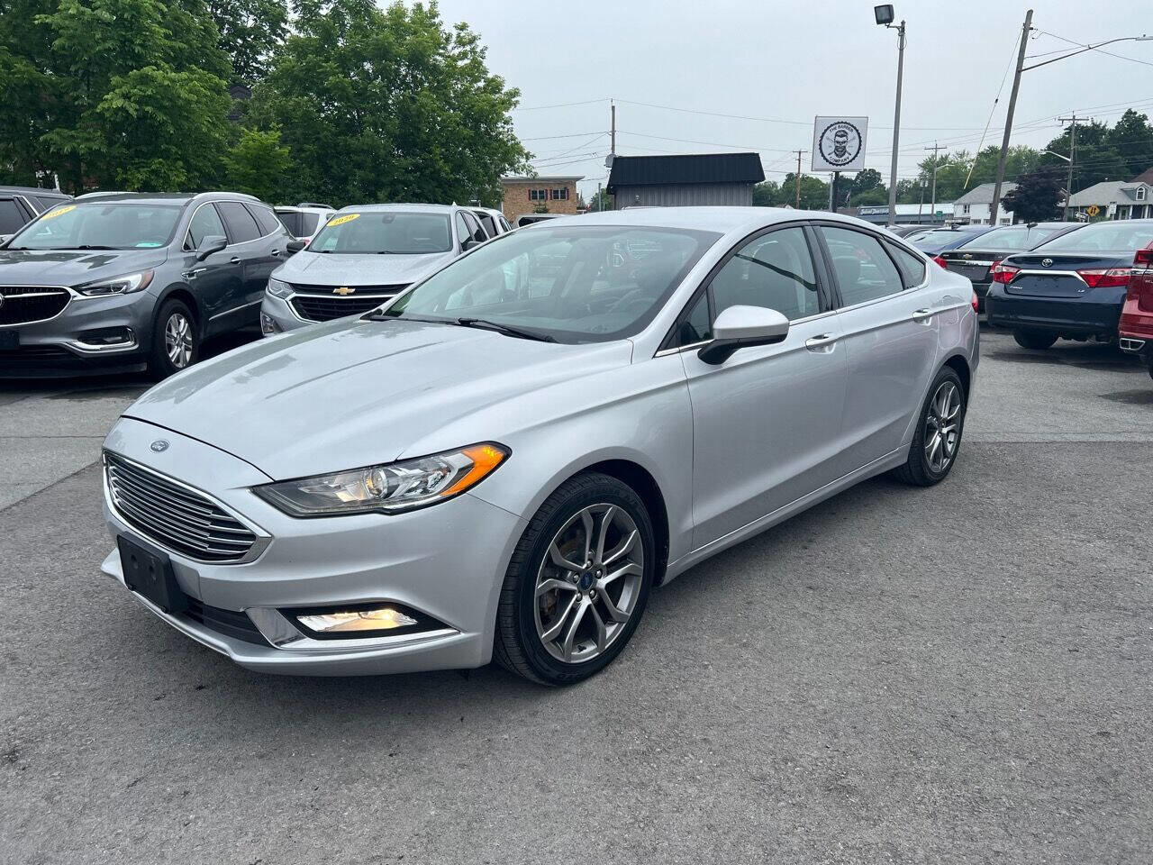 Used 2017 Ford Fusion SE w/ Equipment Group 201A