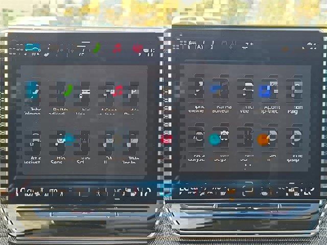 New 2026 Volkswagen Tiguan S image 13