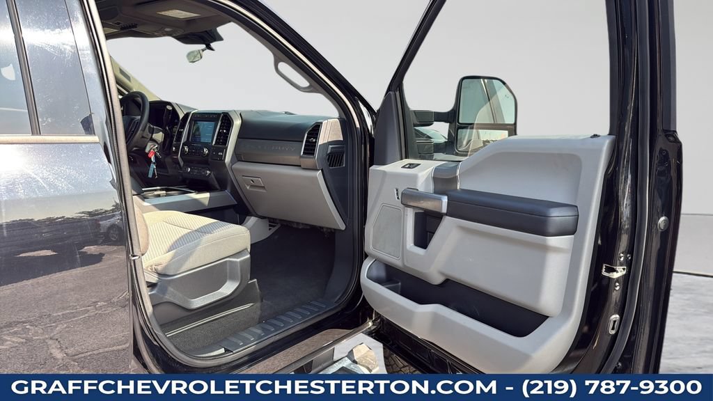 Used 2022 Ford F350 XLT w/ XLT Premium Package AWD/4WD image 23