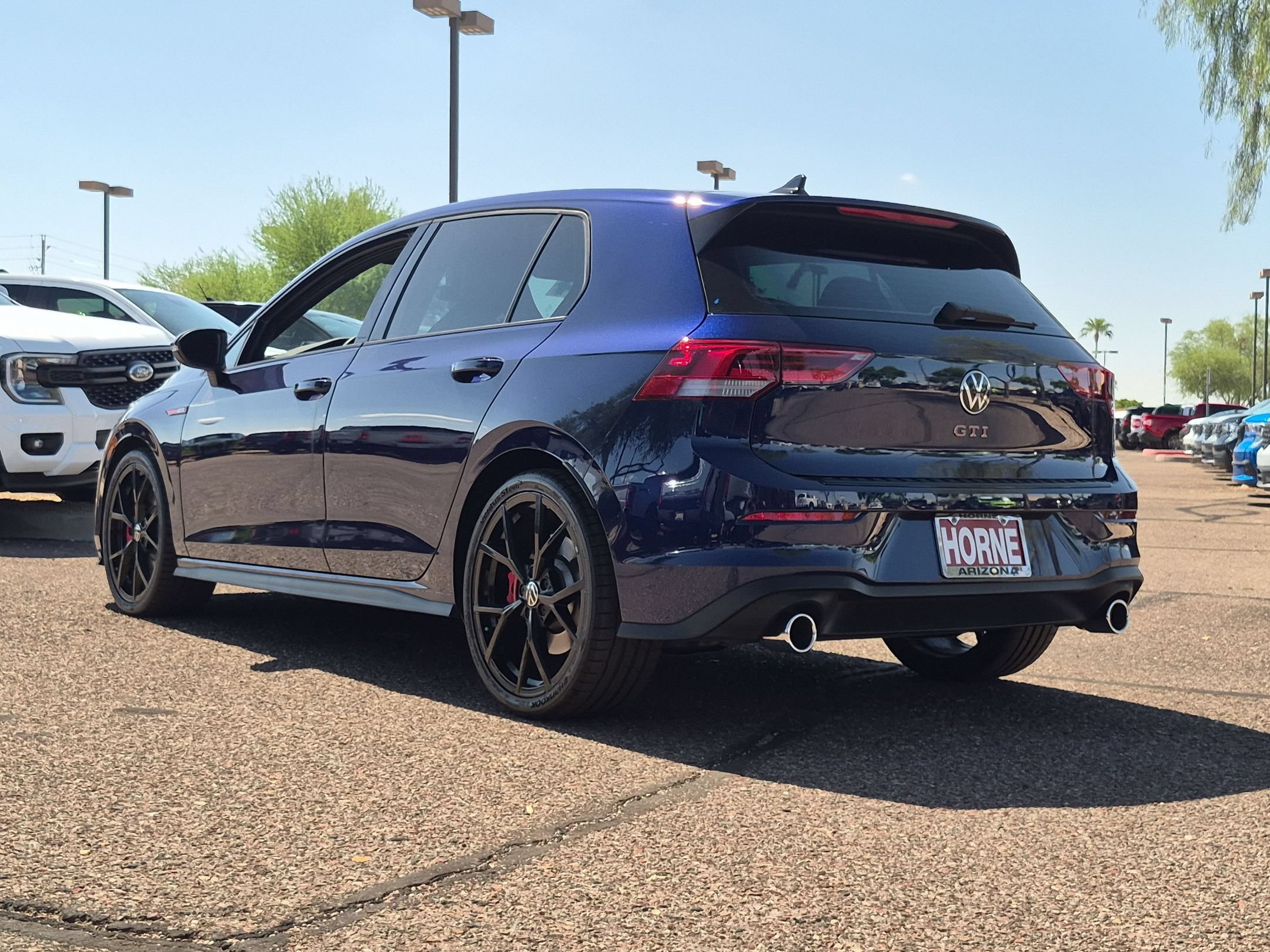 Used 2024 Volkswagen GTI SE FWD image 8